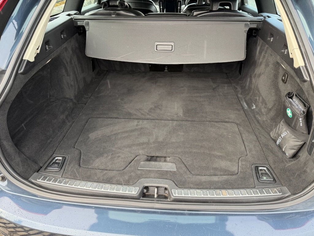 Used Volvo V90 2018 for sale - 77879527: Photo 33