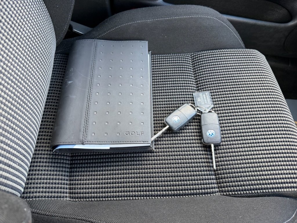 Used Volkswagen Golf 2003 for sale - 78212852: Photo 34