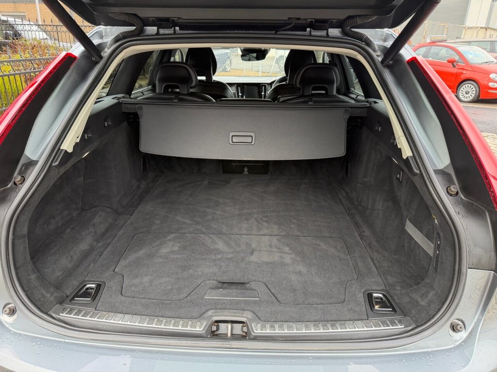 Used Volvo V90 2018 for sale - 77534357: Photo 37