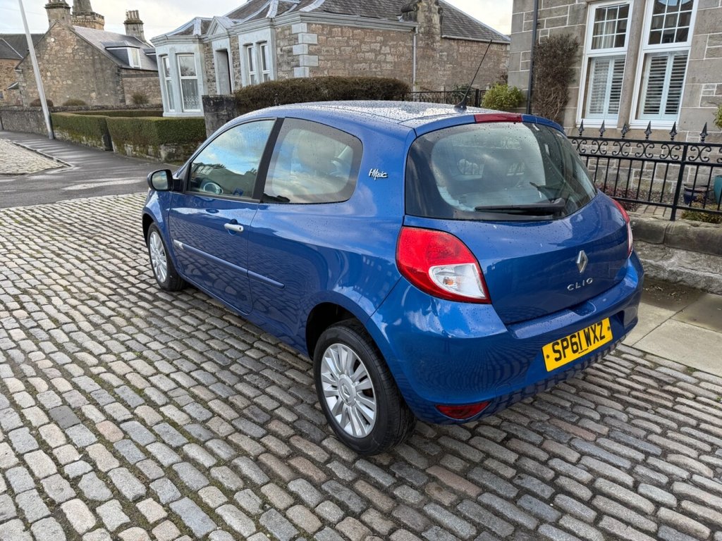 Used Renault Clio 2011 for sale - 77880319: Photo 10