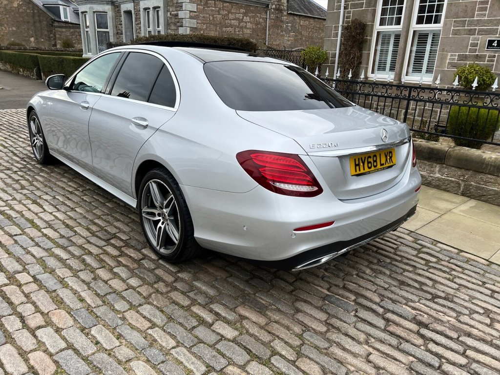 Used Mercedes-Benz E Class 2018 for sale - 77037883: Photo 11