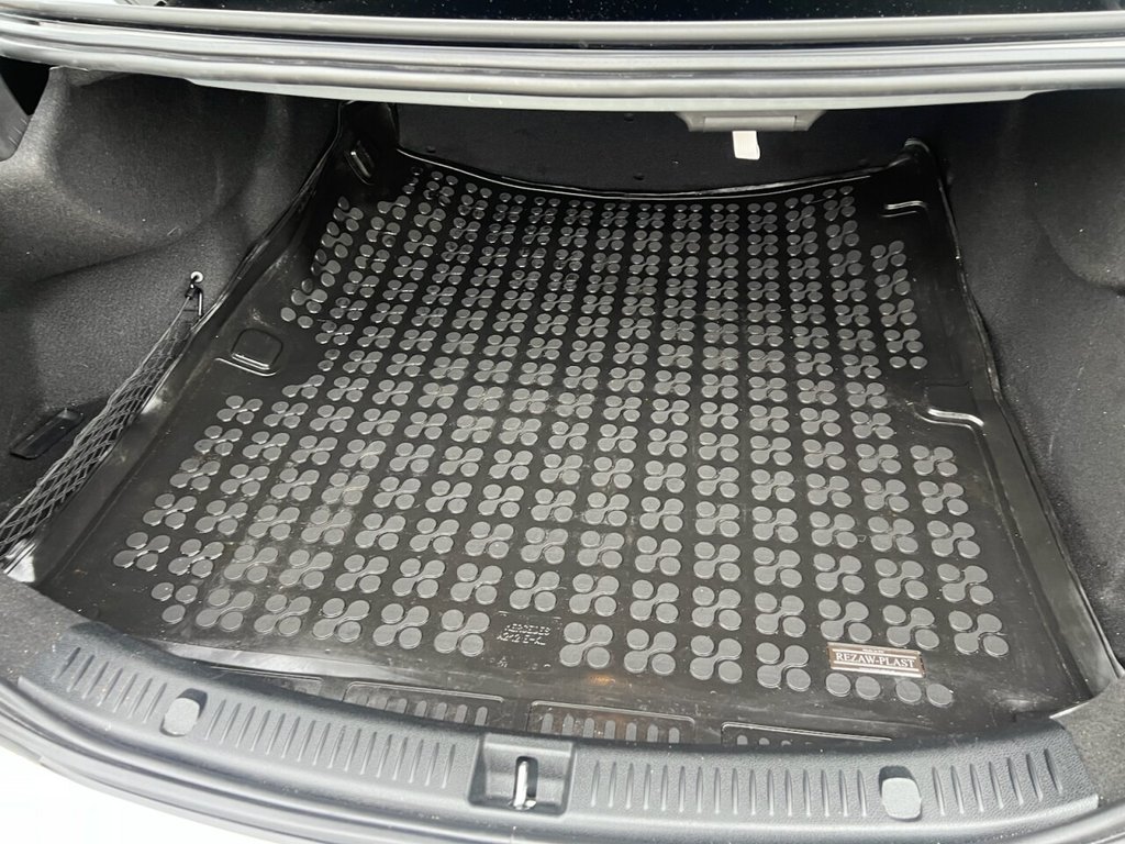 Used Mercedes-Benz E Class 2018 for sale - 77037883: Photo 19