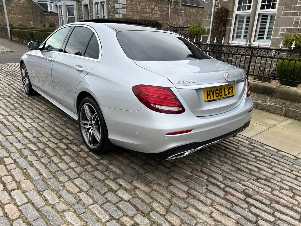 Used Mercedes-Benz E Class 2018 for sale - 77037883: Photo 5