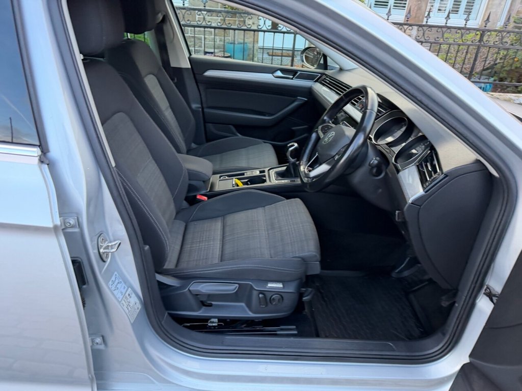 Used Volkswagen Passat 2021 for sale - 77038027: Photo 2