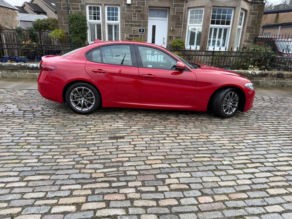Used Alfa Romeo Giulia 2017 for sale - 77038135: Photo 12