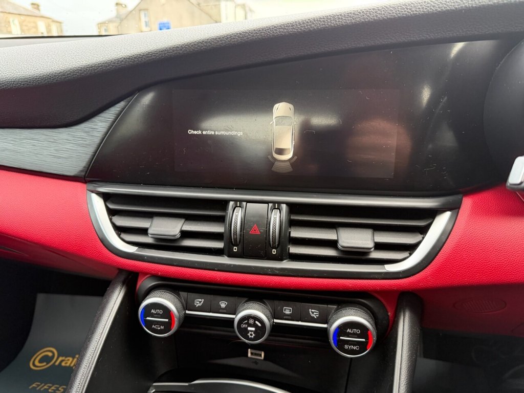 Used Alfa Romeo Giulia 2017 for sale - 77038135: Photo 16