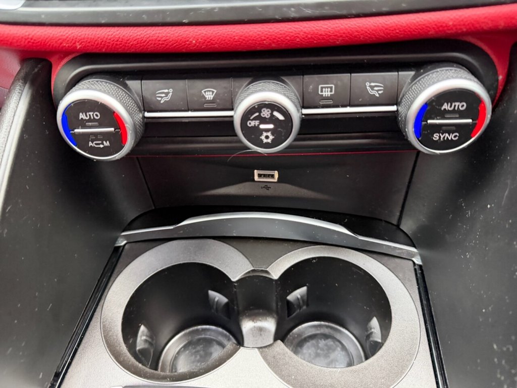 Used Alfa Romeo Giulia 2017 for sale - 77038135: Photo 34