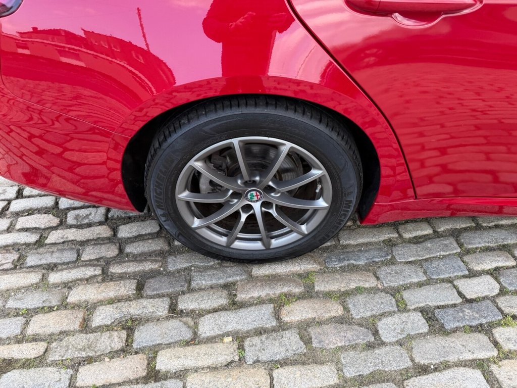 Used Alfa Romeo Giulia 2017 for sale - 77038135: Photo 41