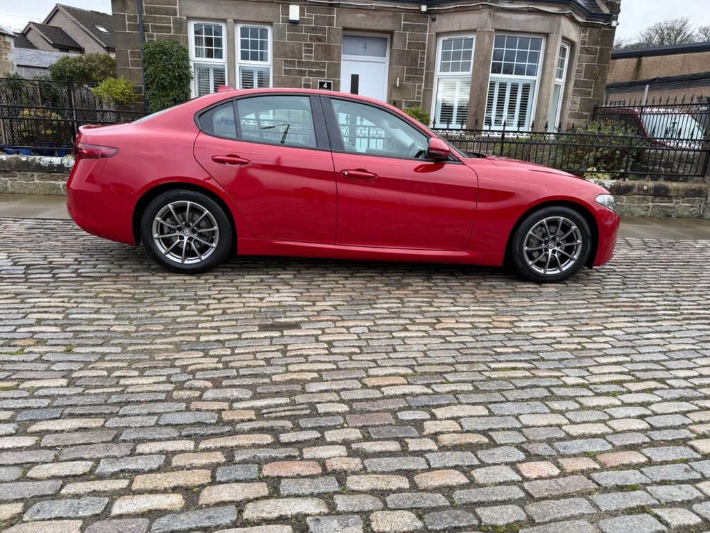 Used Alfa Romeo Giulia 2017 for sale - 77038135: Photo 9