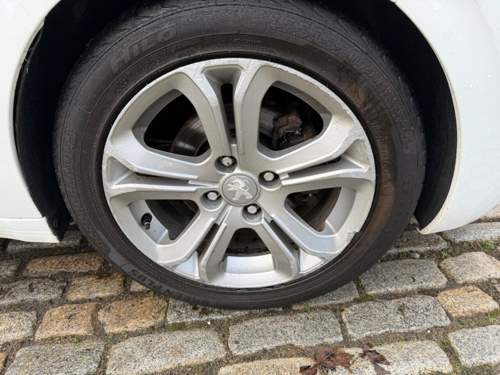 Used Peugeot 208 2015 for sale - 77038146: Photo 17
