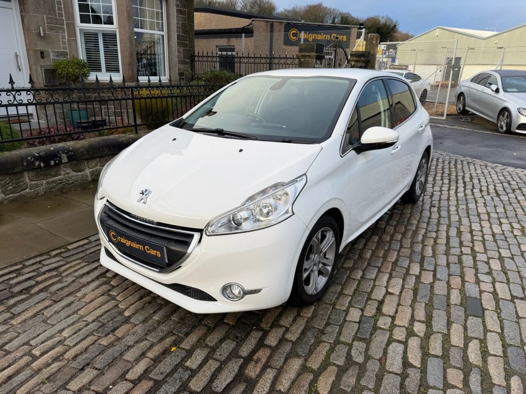 Used Peugeot 208 2015 for sale - 77038146: Photo 3