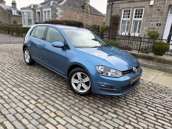 Used Volkswagen Golf 2015 for sale - 77608919: Photo
