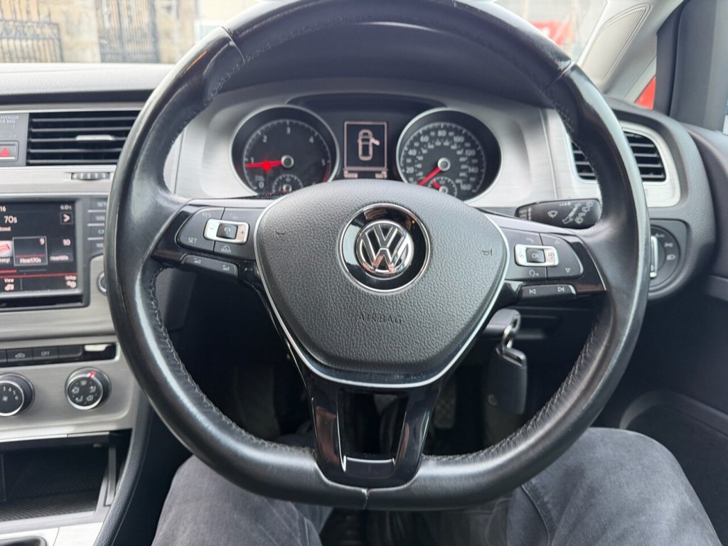 Used Volkswagen Golf 2015 for sale - 77608919: Photo 21