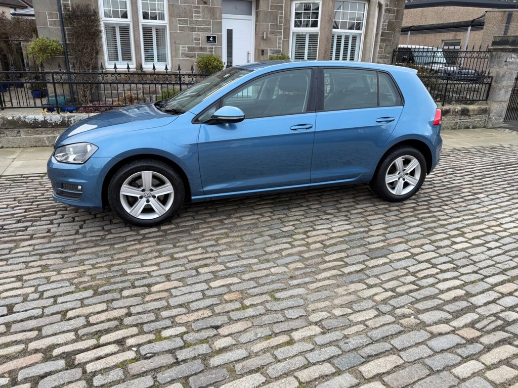 Used Volkswagen Golf 2015 for sale - 77608919: Photo 5