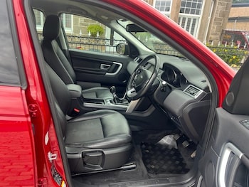 Used Land Rover Discovery Sport 2017 for sale - 77037829: Photo