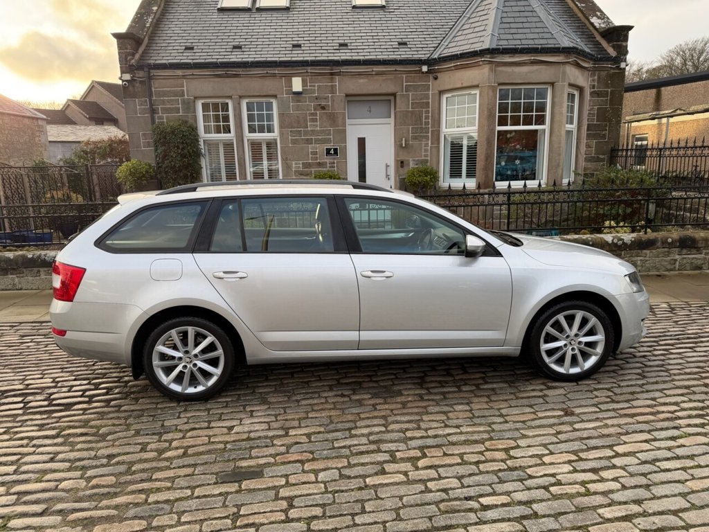 Used Skoda Octavia 2015 for sale - 77038115: Photo 12