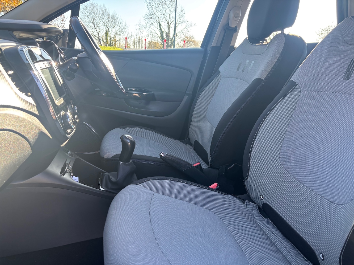 Used Renault Captur 2013 for sale - 76444732: Photo 19