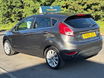 Used Ford Fiesta 2015 for sale - 78945230: Photo