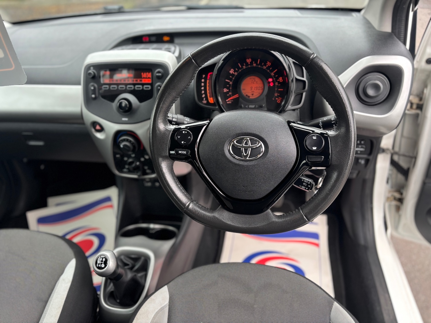 Used Toyota AYGO 2015 for sale - 76369465: Photo 10