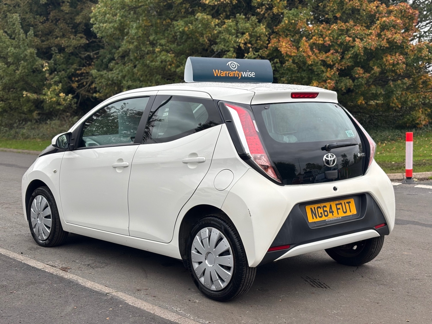 Used Toyota AYGO 2015 for sale - 76369465: Photo 4