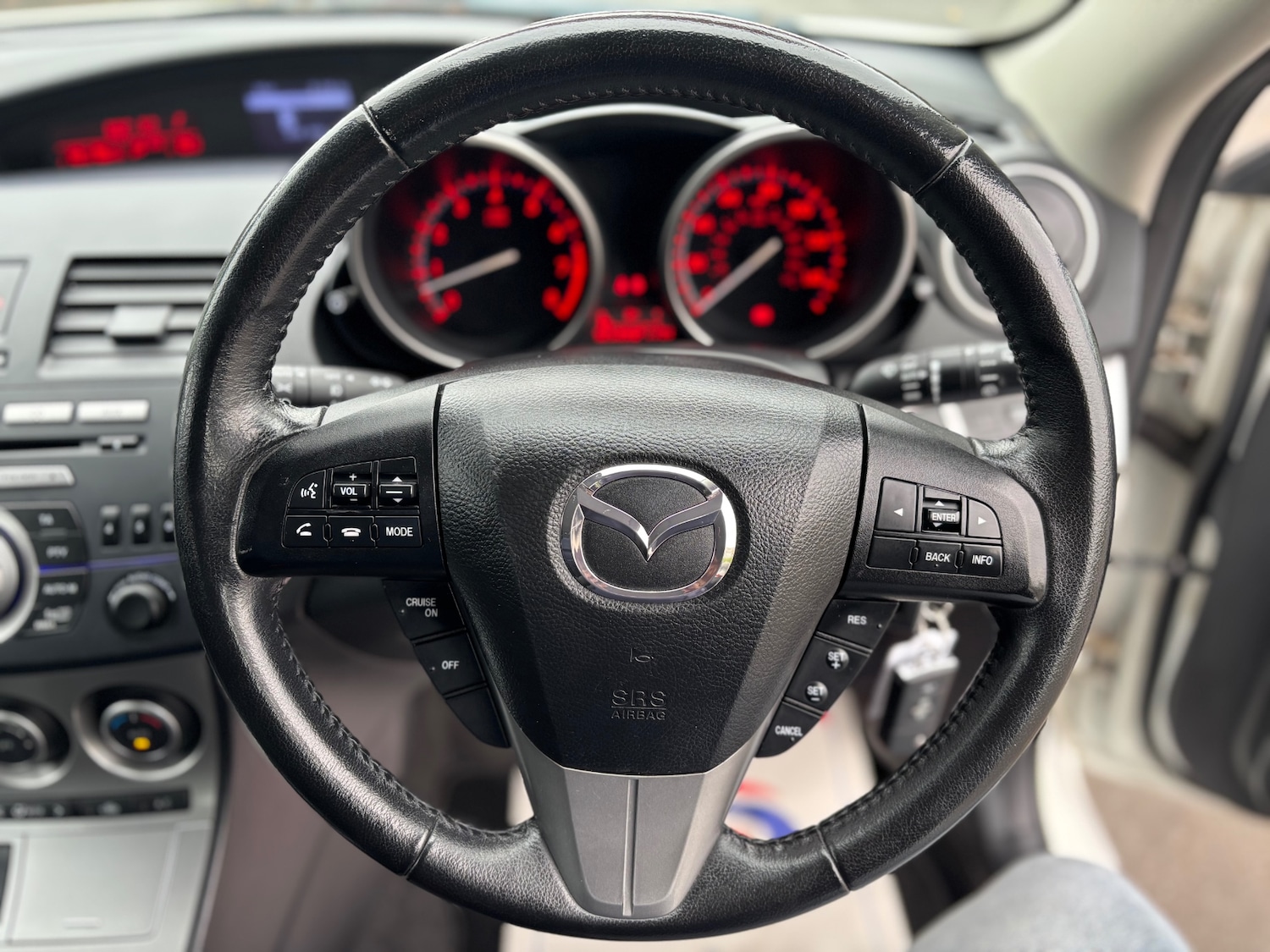 Used Mazda Mazda3 2011 for sale - 76366963: Photo 11