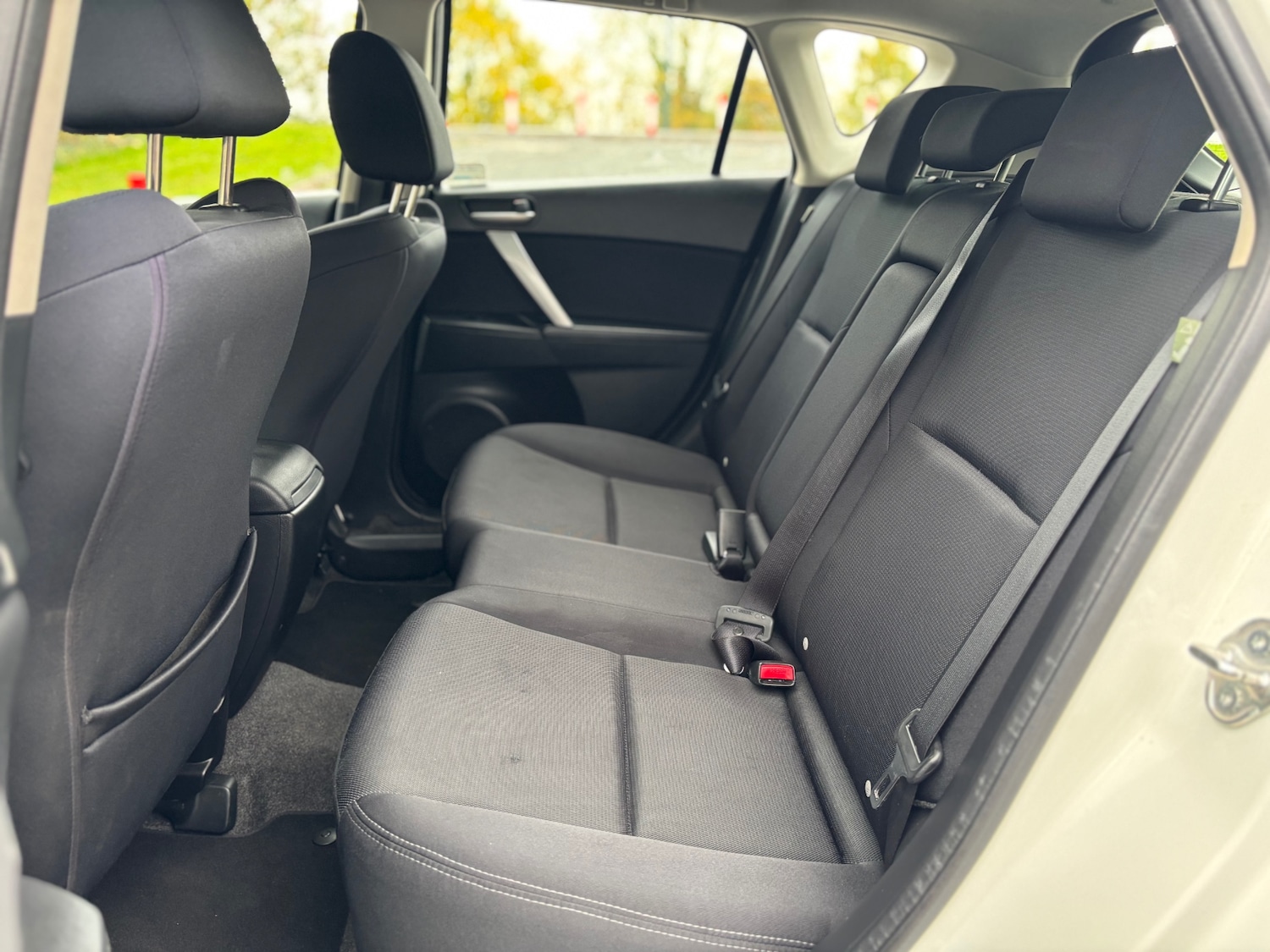 Used Mazda Mazda3 2011 for sale - 76366963: Photo 21