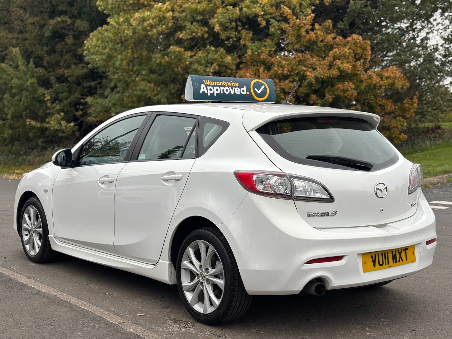 Used Mazda Mazda3 2011 for sale - 76366963: Photo 4