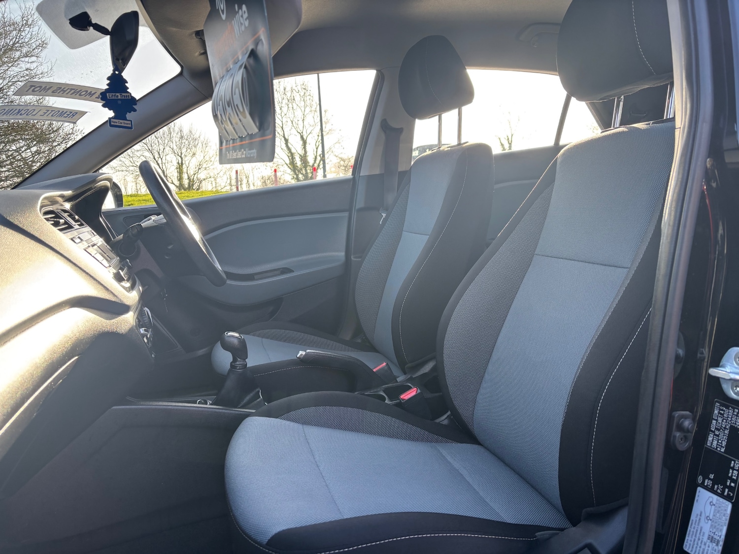 Used Hyundai i20 2016 for sale - 77371116: Photo 18