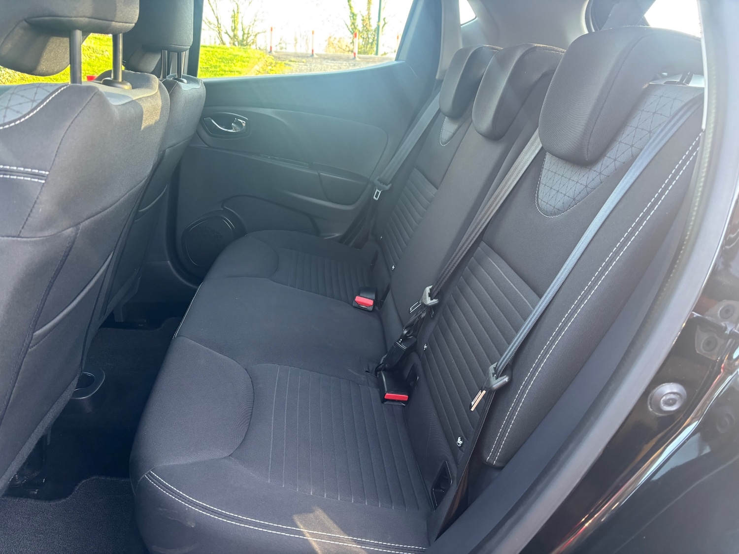 Used Renault Clio 2014 for sale - 76570917: Photo 22