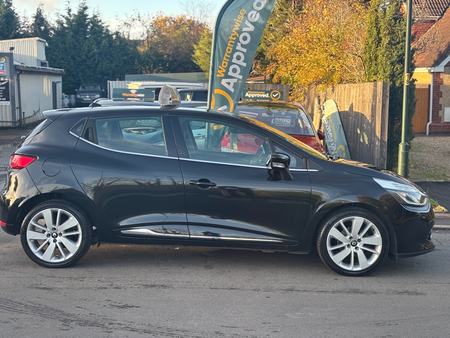 Used Renault Clio 2014 for sale - 76570917: Photo 26