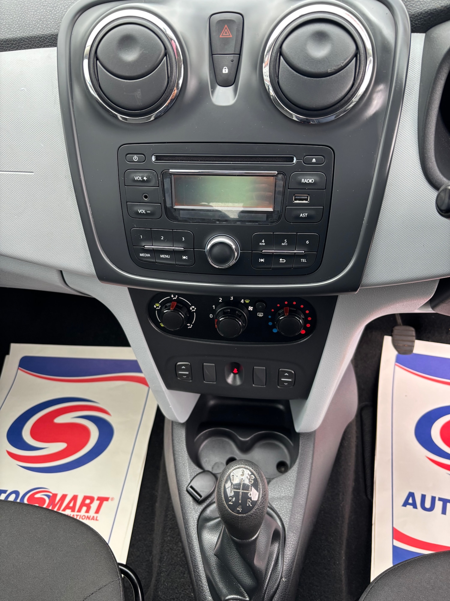 Used Dacia Sandero 2013 for sale - 76366821: Photo 10