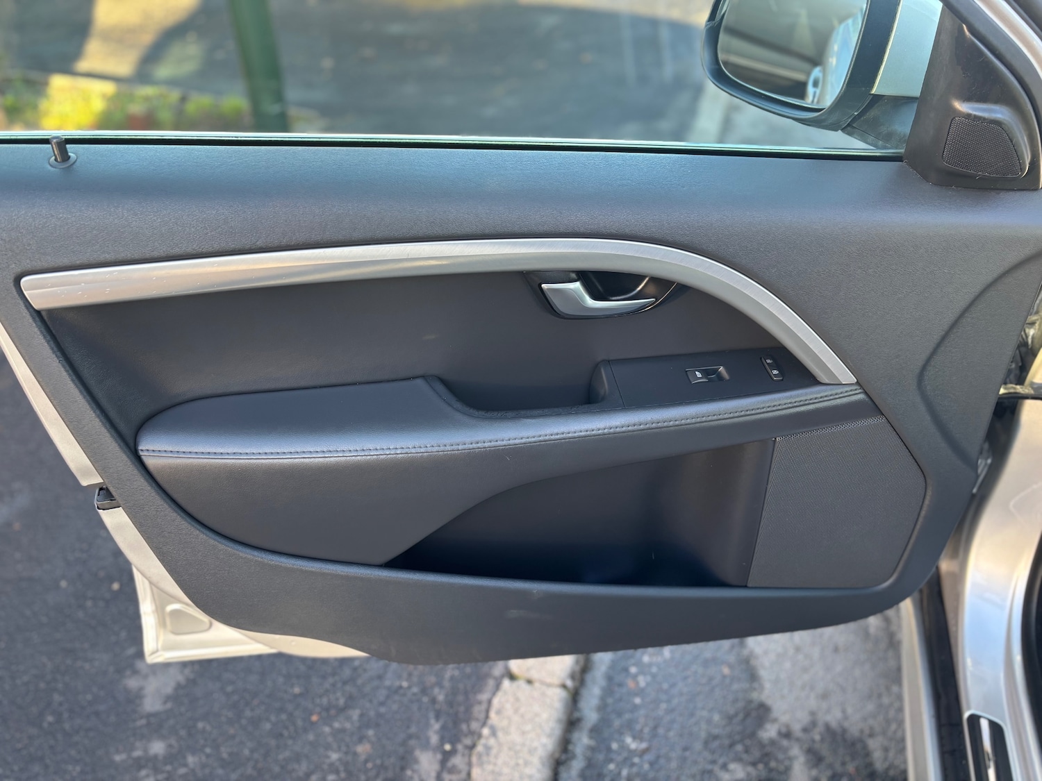 Used Volvo V70 2012 for sale - 76834655: Photo 15