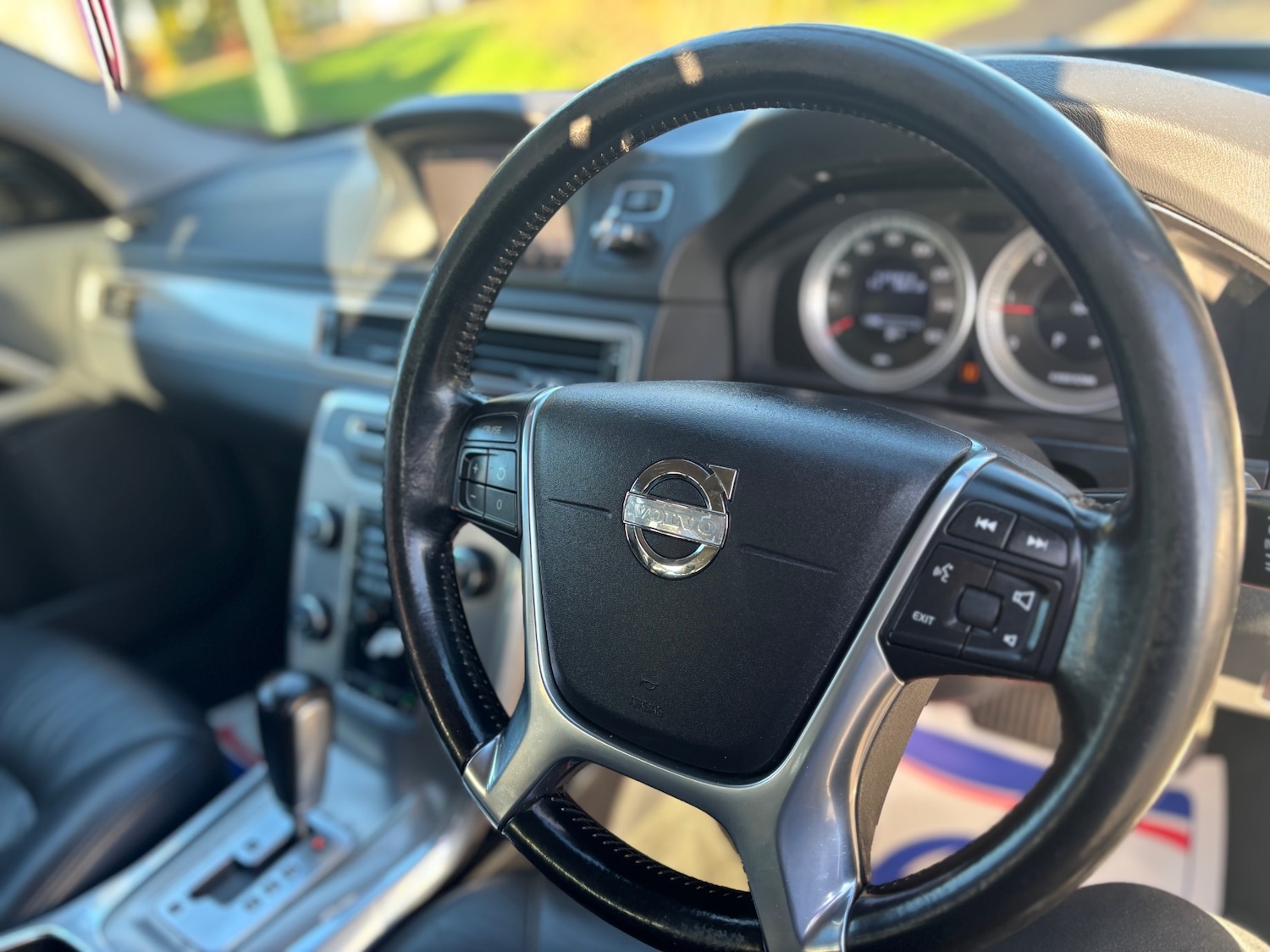 Used Volvo V70 2012 for sale - 76834655: Photo 4