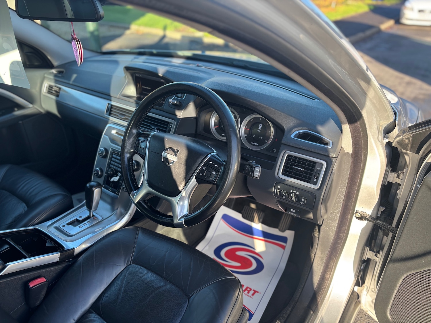 Used Volvo V70 2012 for sale - 76834655: Photo 6