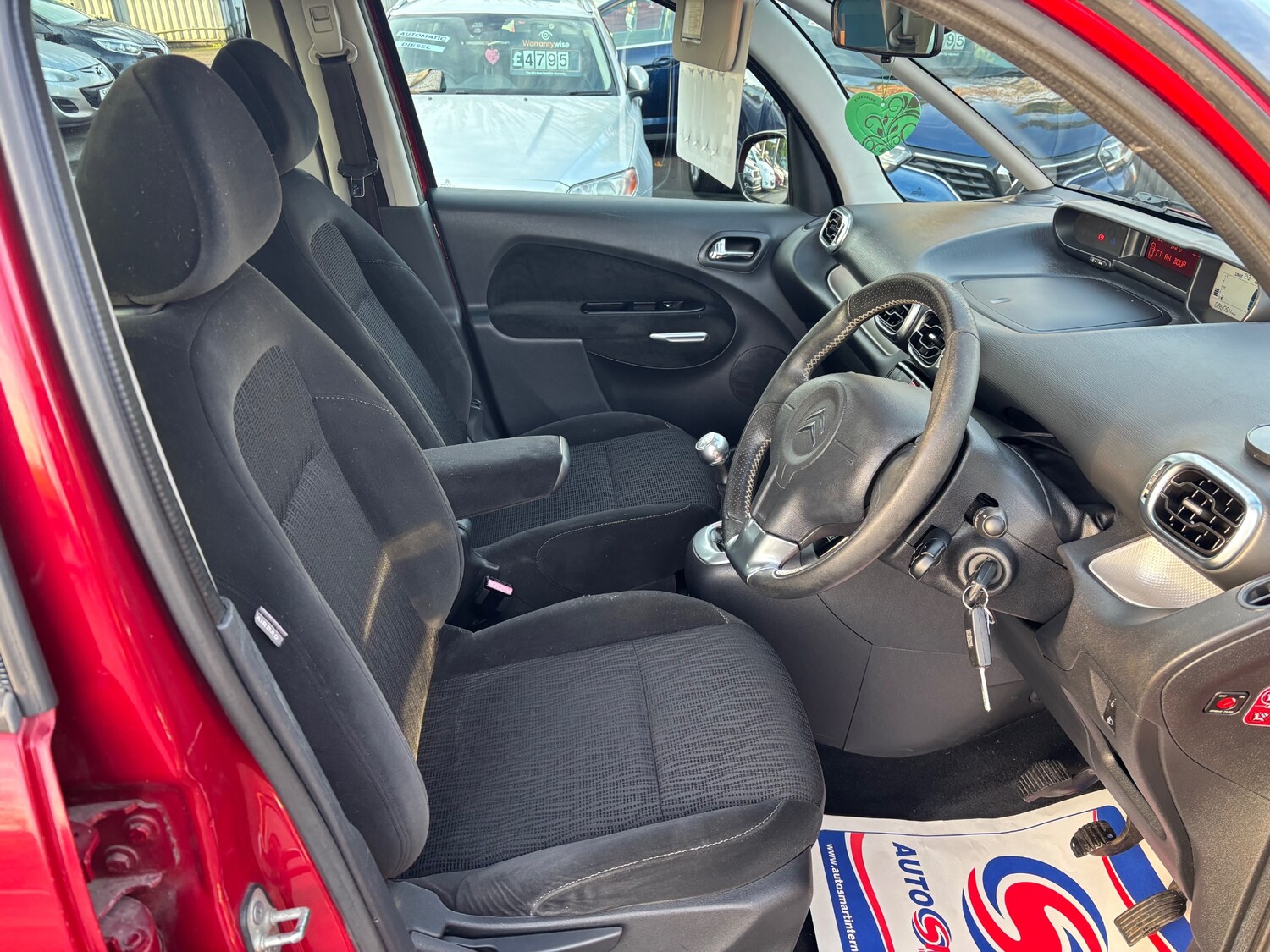 Used Citroen C3 Picasso 2010 for sale - 77086486: Photo 9