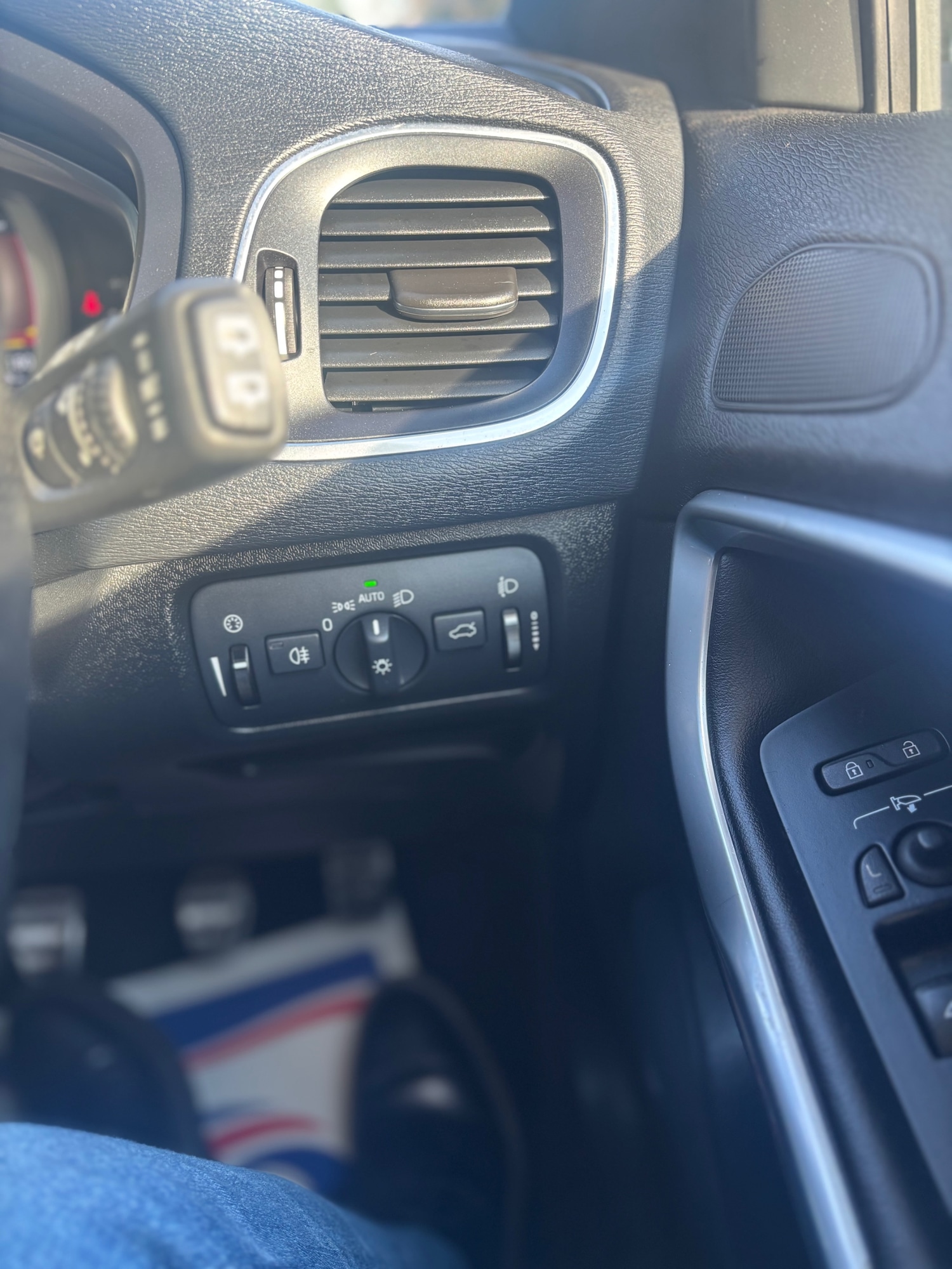 Used Volvo V40 2016 for sale - 76369458: Photo 14