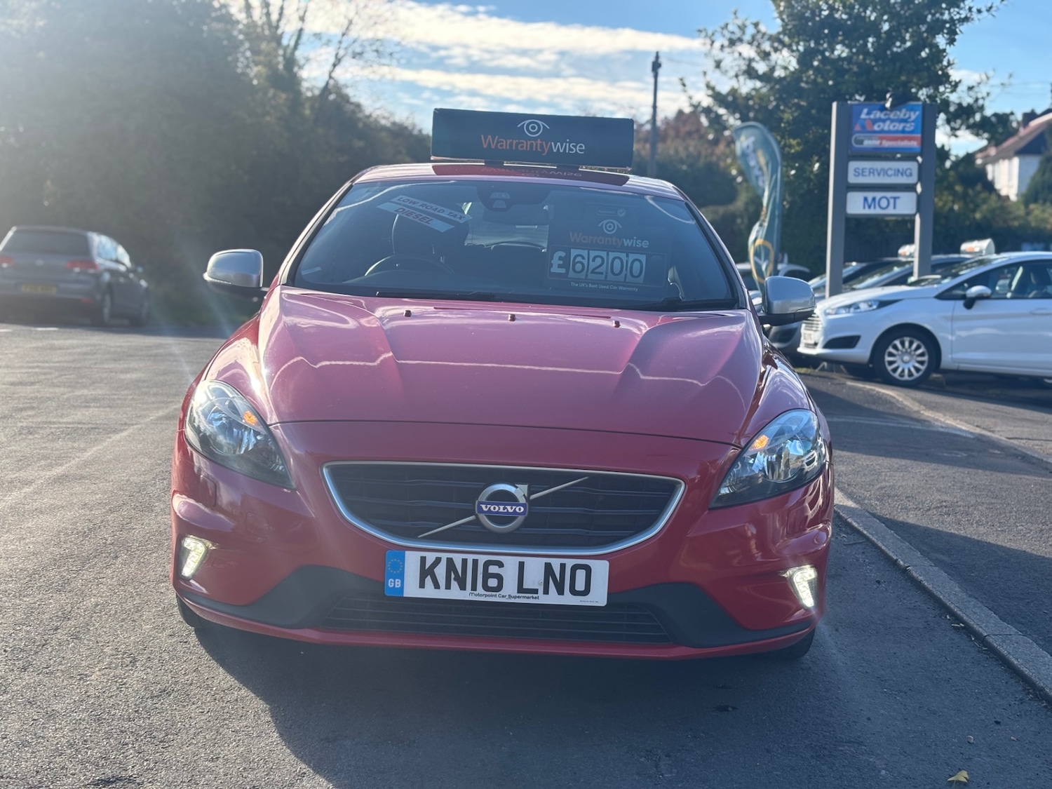 Used Volvo V40 2016 for sale - 76369458: Photo 2