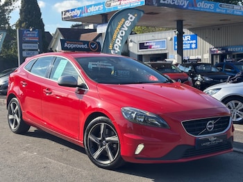Used Volvo V40 2016 for sale - 76120467: Photo