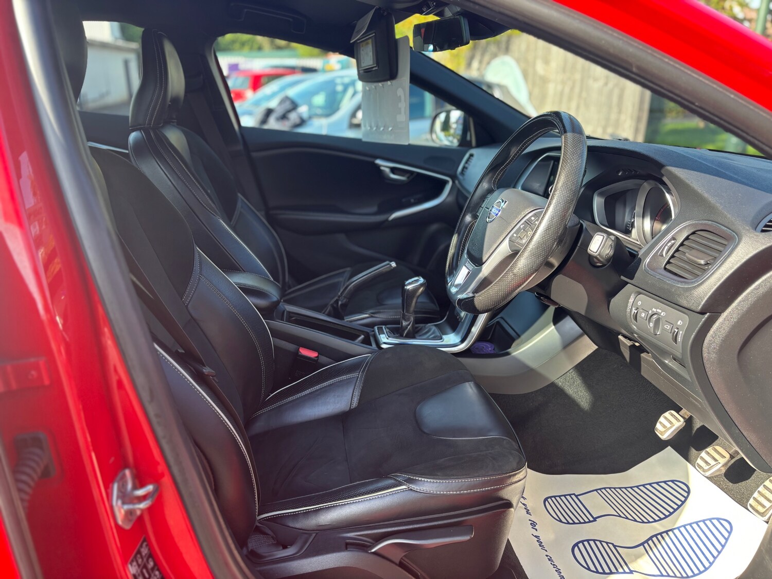 Used Volvo V40 2016 for sale - 76120467: Photo 8