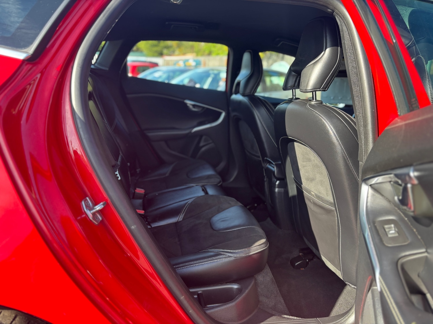 Used Volvo V40 2016 for sale - 76120467: Photo 9