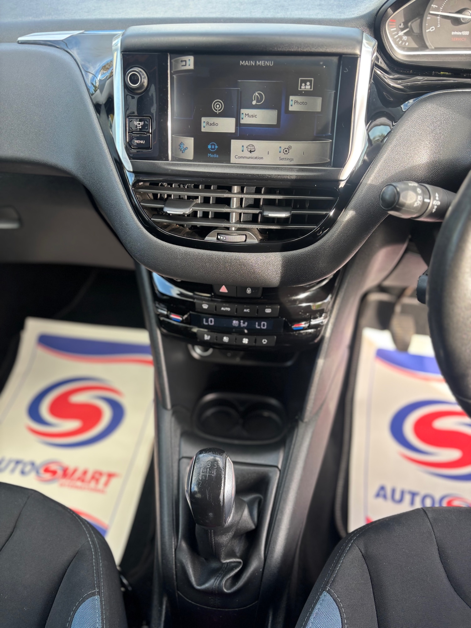 Used Peugeot 208 2013 for sale - 76369425: Photo 10