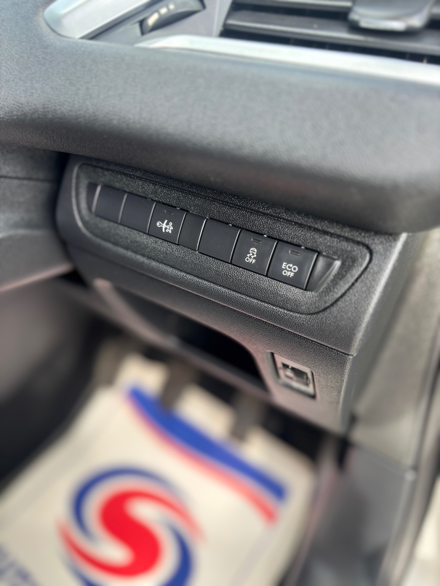 Used Peugeot 208 2013 for sale - 76369425: Photo 12