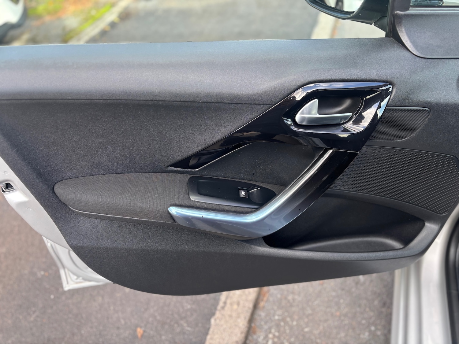 Used Peugeot 208 2013 for sale - 76369425: Photo 21