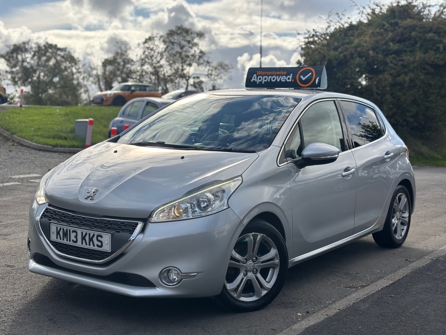 Used Peugeot 208 2013 for sale - 76369425: Photo 3