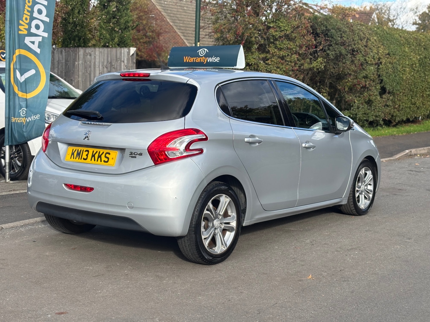 Used Peugeot 208 2013 for sale - 76369425: Photo 6