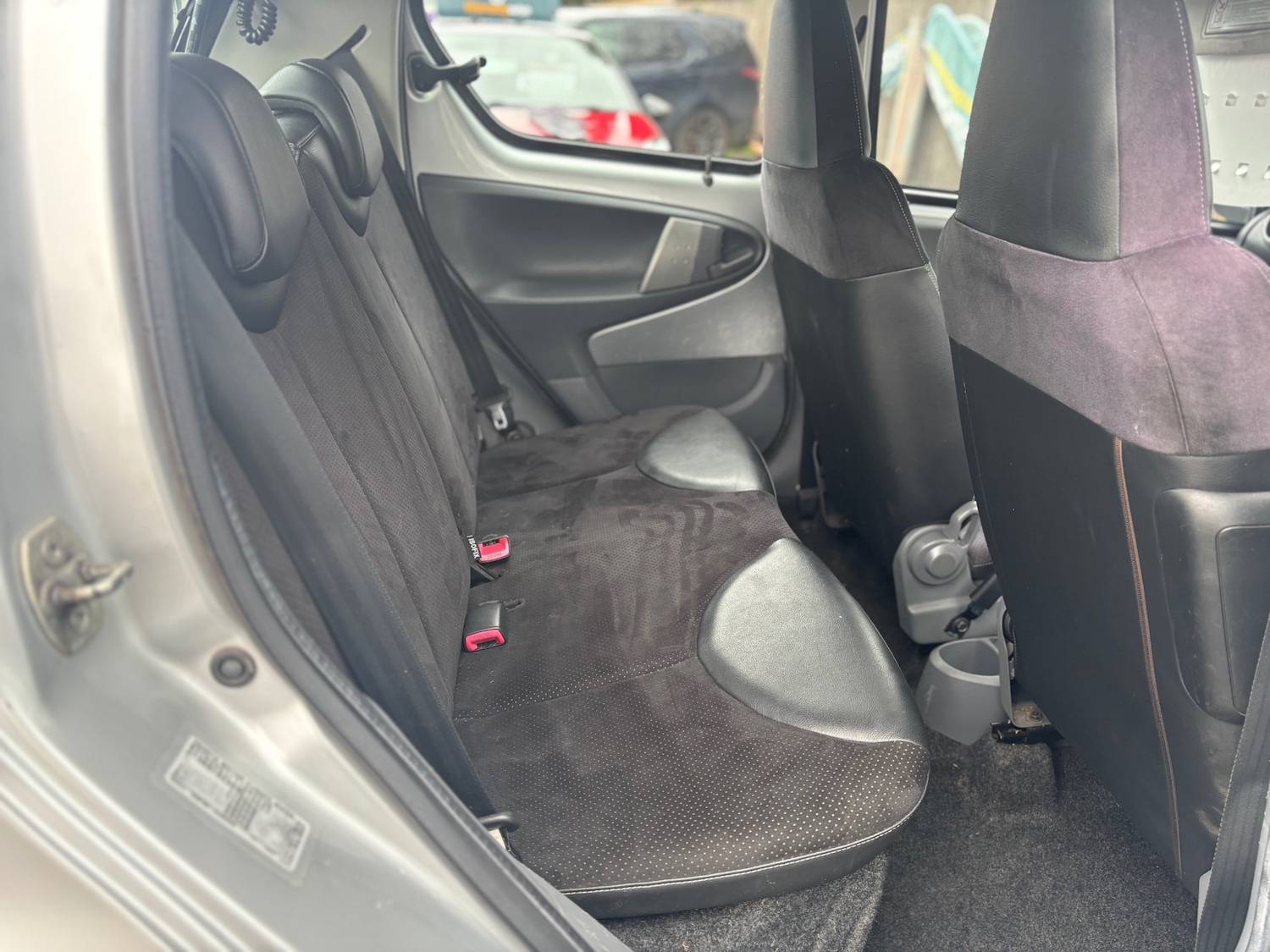 Used Toyota AYGO 2011 for sale - 77399277: Photo 11