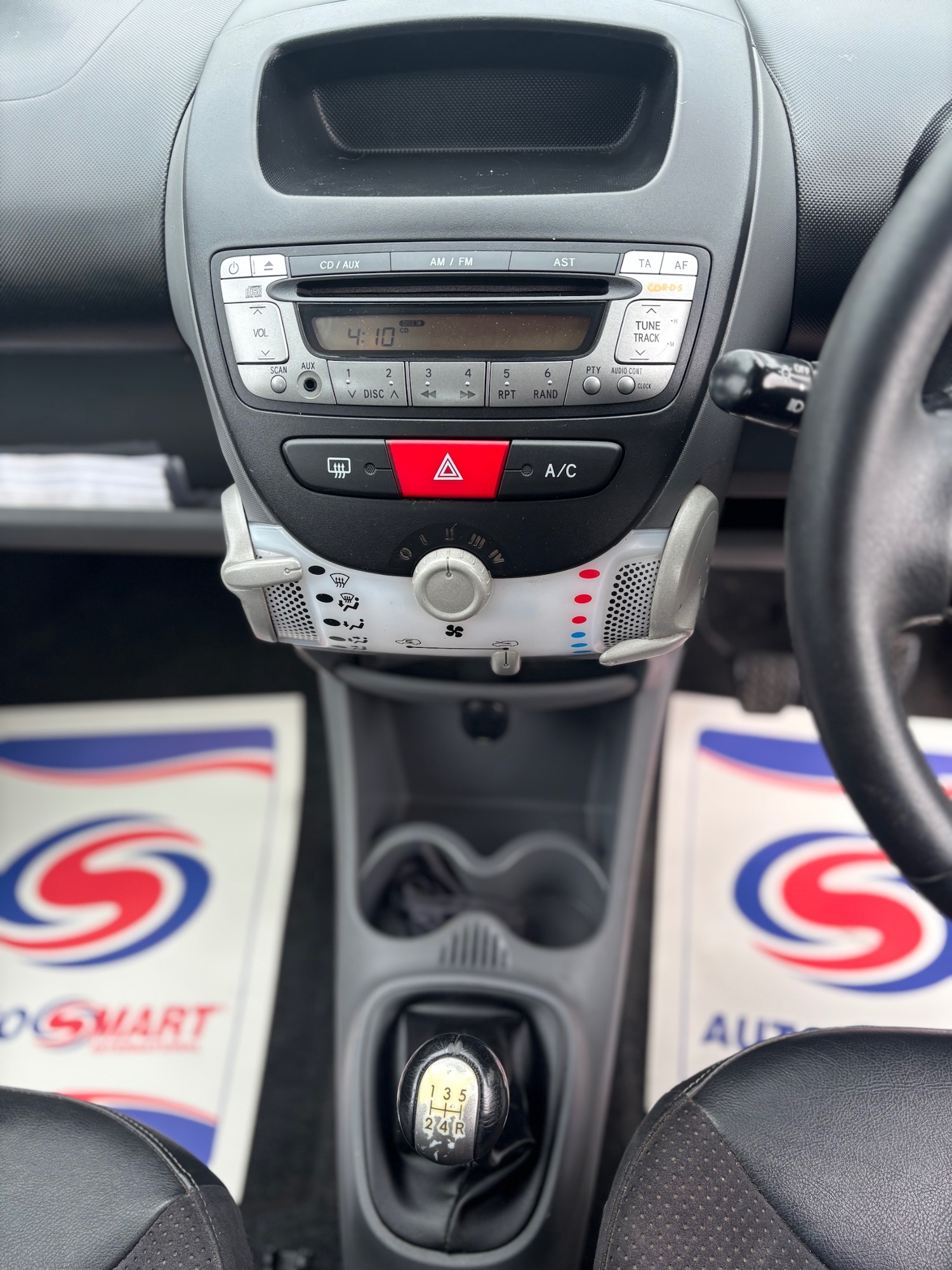 Used Toyota AYGO 2011 for sale - 77399277: Photo 9