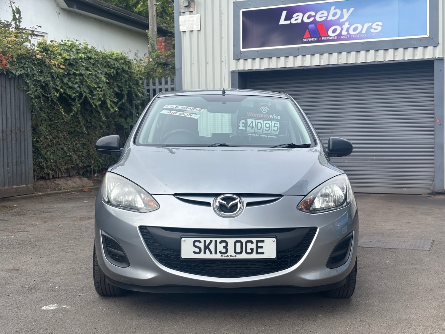Used Mazda Mazda2 2013 for sale - 76367008: Photo 2