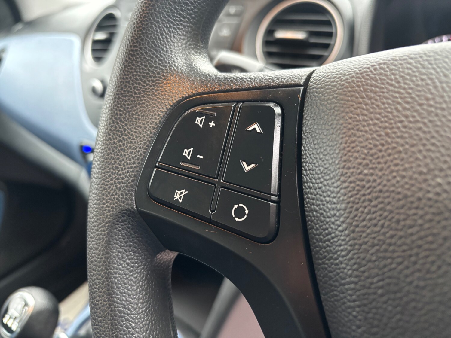 Used Hyundai i10 2014 for sale - 77403859: Photo 15