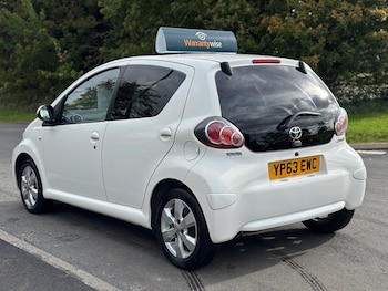 Used Toyota AYGO 2013 for sale - 76171477: Photo 4